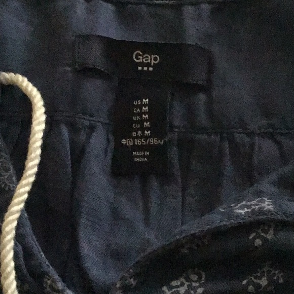 MEDIUM Gap Blue/Off White Top - Picture 3 of 4